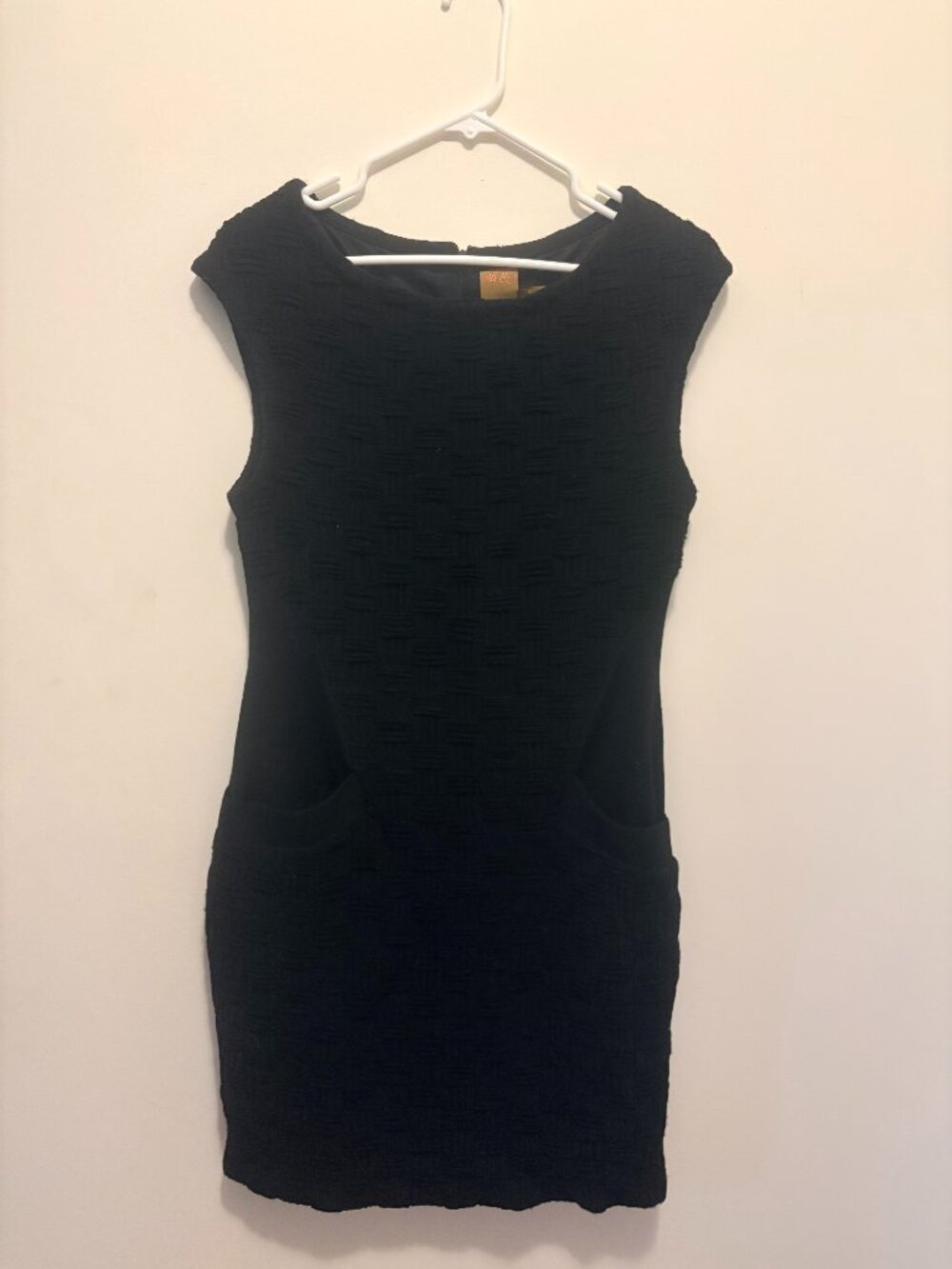 Ali Ro black quilted sheath dress, size 12, with pockets.
